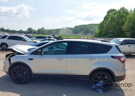 2017 Ford Escape Se z USA, uszkodzony, nr VIN 1FMCU9G92HUE90466